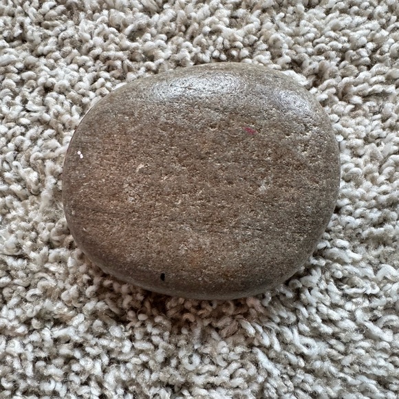 Mandala Painted Stone Handmade painted rock Art Collection Red and Black love - Picture 5 of 5